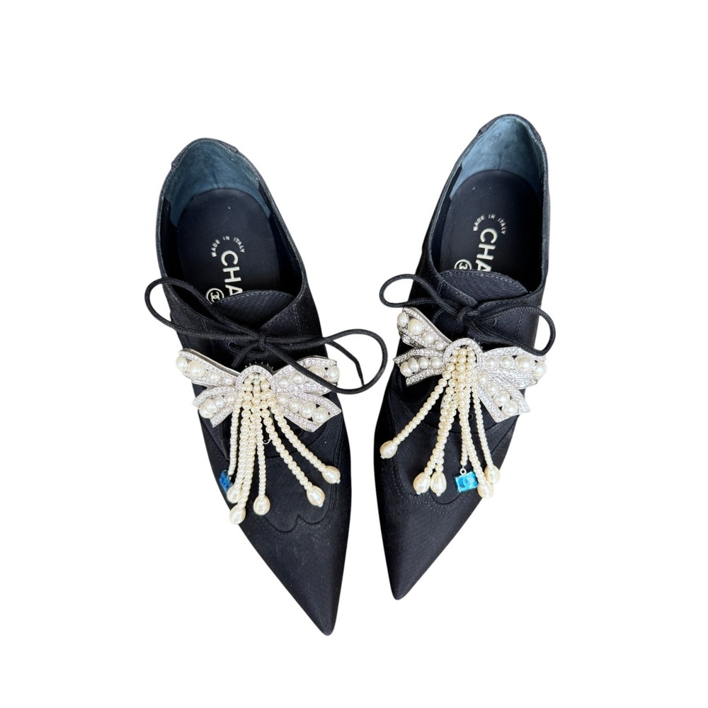Authentic NEW Chanel Pearl Bow Booties Women Sz EU 38 US 7-7.5 Shoe NEVER WORN - Picture 3 of 16